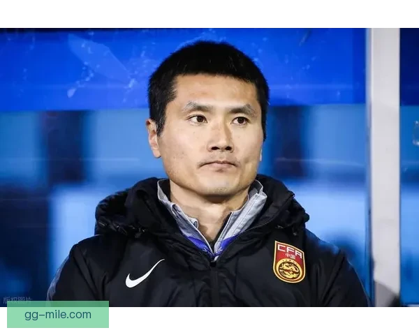 中国男足主帅承受巨大压力舆论成绩双重夹击未来去向引发热议持续 中国男足主帅承受巨大压力舆论成绩双重夹击未来去向引发热议持续